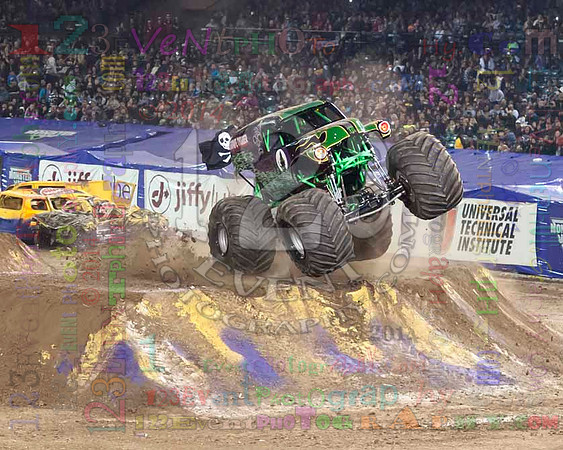 2014-01-25 MONSTER JAM® @ Anaheim #2 Angel Stadium