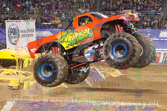 2014-01-18 MONSTER JAM® @ Qualcomm Stadium