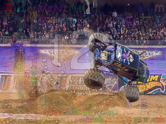 2015-01-17 MONSTER JAM® @ Petco Park, San Diego, CA