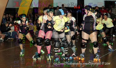 San Diego Starlettes vs. Tucson                                               Roller Derby Bout 2-5-11