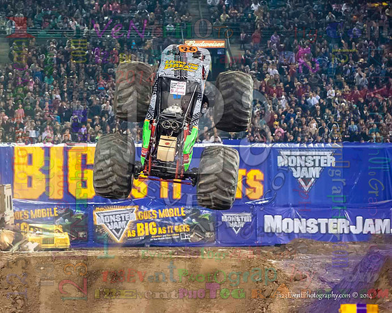 2014-01-11 MONSTER JAM® @ Anaheim Angel Stadium