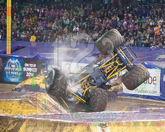 2014-01-25 MONSTER JAM® @ Anaheim #2 Angel Stadium