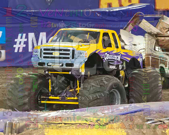 2014-01-25 MONSTER JAM® @ Anaheim #2 Angel Stadium