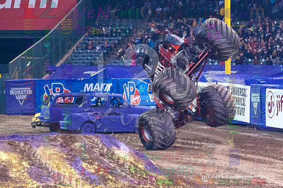2014-01-11 MONSTER JAM® @ Anaheim Angel Stadium