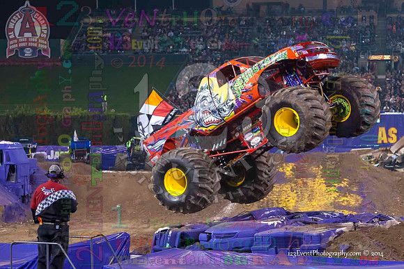 2014-01-11 MONSTER JAM® @ Anaheim Angel Stadium