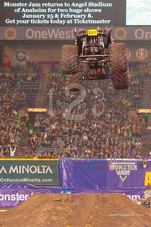 2014-01-11 MONSTER JAM® @ Anaheim Angel Stadium
