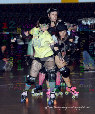 San Diego Starlettes vs. Tucson                                               Roller Derby Bout 2-5-11