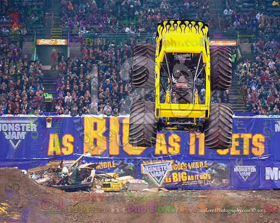 2014-01-11 MONSTER JAM® @ Anaheim Angel Stadium