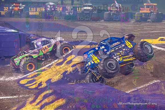 2014-01-11 MONSTER JAM® @ Anaheim Angel Stadium