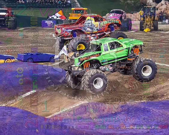 2014-01-11 MONSTER JAM® @ Anaheim Angel Stadium