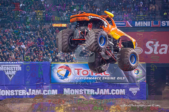2014-01-11 MONSTER JAM® @ Anaheim Angel Stadium