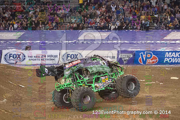2014-01-18 MONSTER JAM® @ Qualcomm Stadium