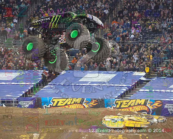 2014-01-18 MONSTER JAM® @ Qualcomm Stadium