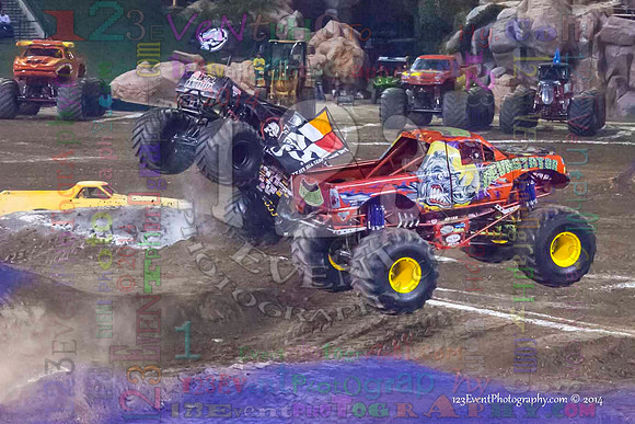 2014-01-11 MONSTER JAM® @ Anaheim Angel Stadium