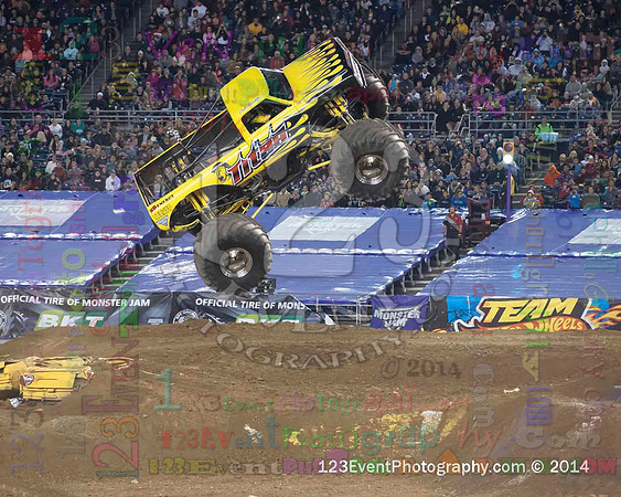 2014-01-18 MONSTER JAM® @ Qualcomm Stadium