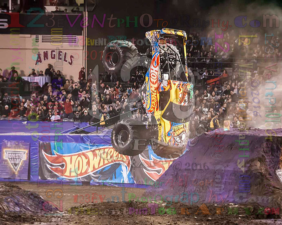 2016-01-30 MONSTER JAM® @ Angel Stadium Anaheim #2