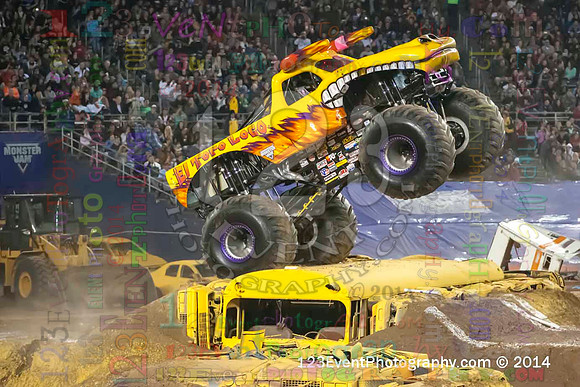 2014-01-18 MONSTER JAM® @ Qualcomm Stadium