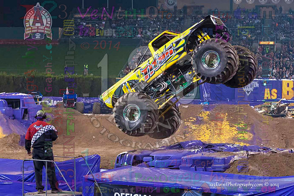2014-01-11 MONSTER JAM® @ Anaheim Angel Stadium