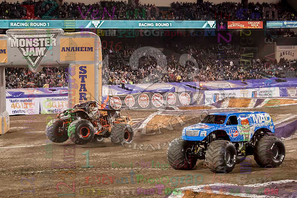 2016-01-30 MONSTER JAM® @ Angel Stadium Anaheim #2