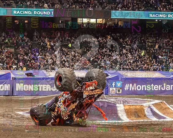 2016-01-30 MONSTER JAM® @ Angel Stadium Anaheim #2