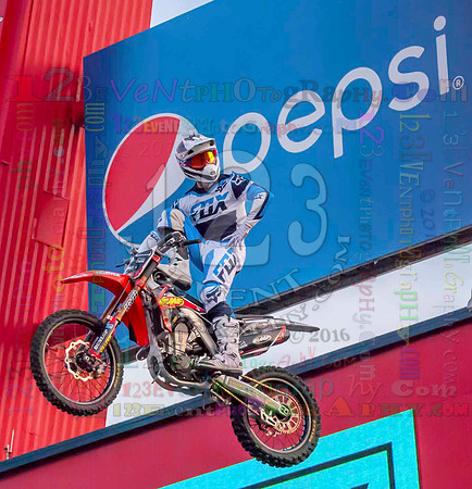 2016-01-16 MONSTER JAM® @ Angel Stadium Anaheim #1