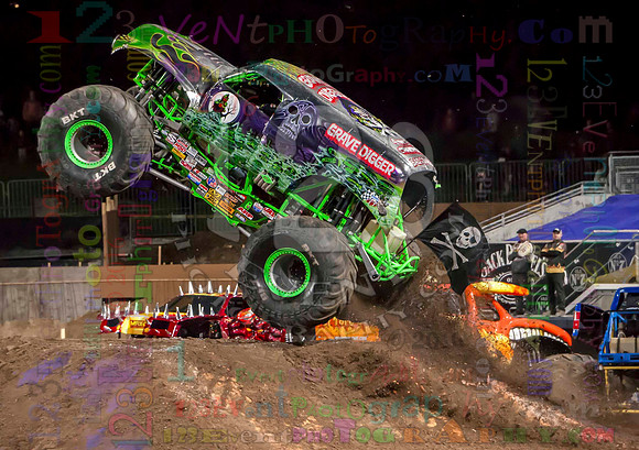 2016-01-23 MONSTER JAM® @ Petco Park San Diego #1