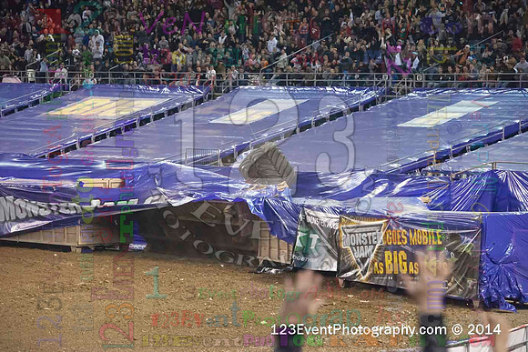 2014-01-18 MONSTER JAM® @ Qualcomm Stadium