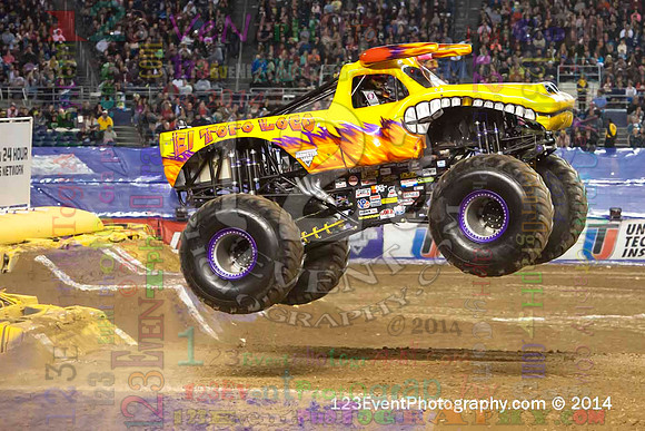 2014-01-18 MONSTER JAM® @ Qualcomm Stadium