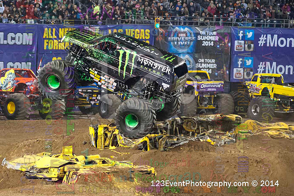 2014-01-18 MONSTER JAM® @ Qualcomm Stadium