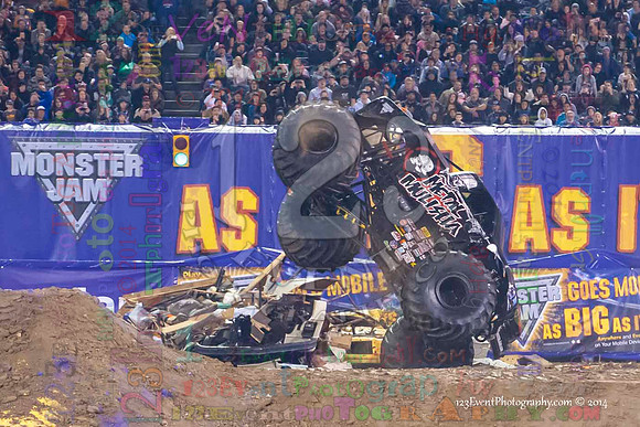 2014-01-11 MONSTER JAM® @ Anaheim Angel Stadium