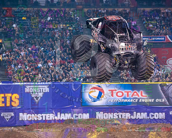 2014-01-11 MONSTER JAM® @ Anaheim Angel Stadium