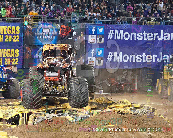 2014-01-18 MONSTER JAM® @ Qualcomm Stadium