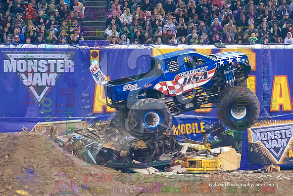 2014-01-11 MONSTER JAM® @ Anaheim Angel Stadium