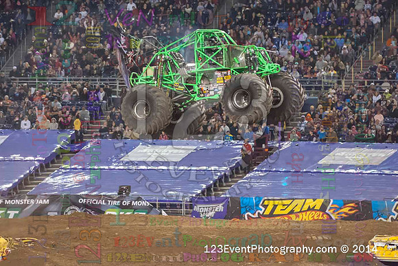 2014-01-18 MONSTER JAM® @ Qualcomm Stadium