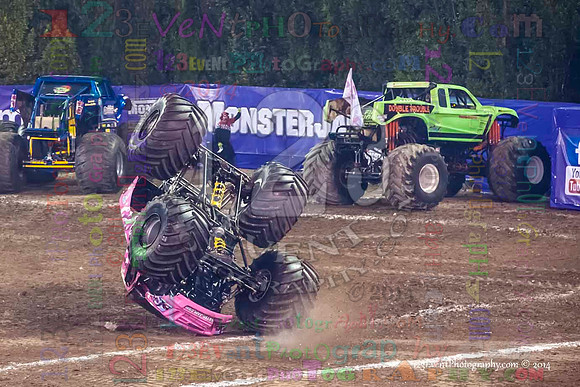 2014-01-11 MONSTER JAM® @ Anaheim Angel Stadium