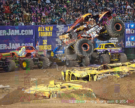 2014-01-18 MONSTER JAM® @ Qualcomm Stadium