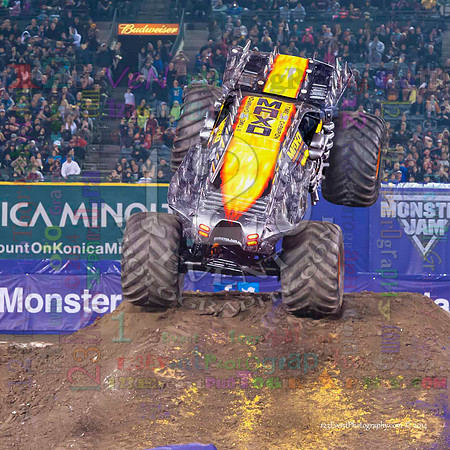 2014-01-11 MONSTER JAM® @ Anaheim Angel Stadium