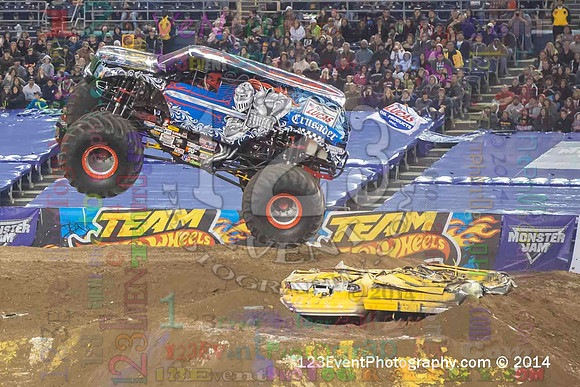 2014-01-18 MONSTER JAM® @ Qualcomm Stadium