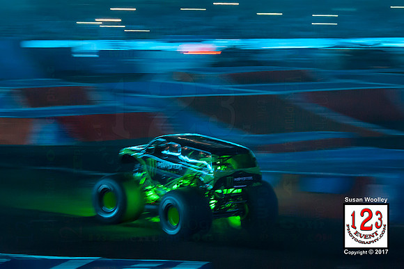 2017-01-14 MONSTER JAM® Anaheim #1