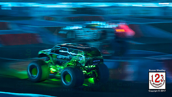 2017-01-14 MONSTER JAM® Anaheim #1