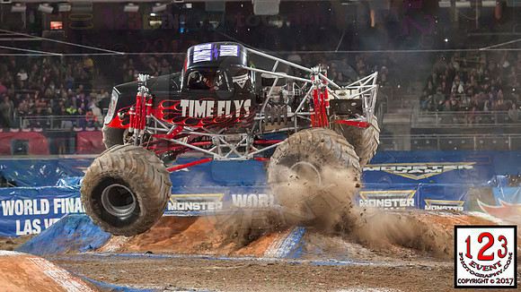2017-01-21 MONSTER JAM® San Diego #1