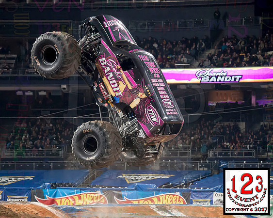 2017-01-21 MONSTER JAM® San Diego #1