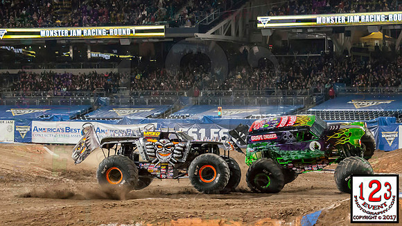 2017-01-21 MONSTER JAM® San Diego #1