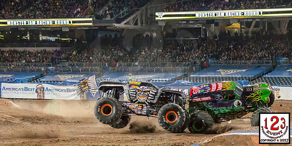 2017-01-21 MONSTER JAM® San Diego #1