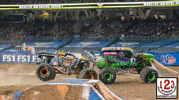 2017-01-21 MONSTER JAM® San Diego #1