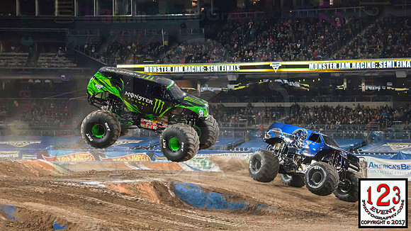 2017-01-21 MONSTER JAM® San Diego #1