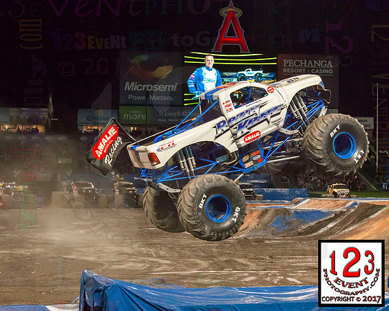 2017-01-28 MONSTER JAM® Anaheim #2