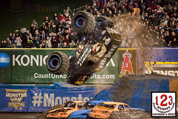 2017-01-28 MONSTER JAM® Anaheim #2