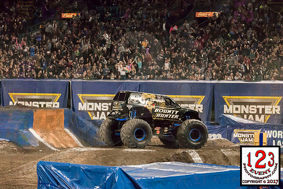 2017-01-28 MONSTER JAM® Anaheim #2