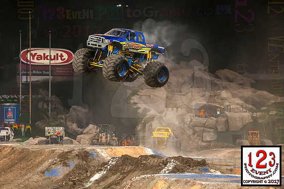 2017-01-28 MONSTER JAM® Anaheim #2